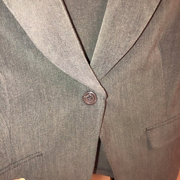 {3/$20} Gray crop blazer - Picture 2 of 4